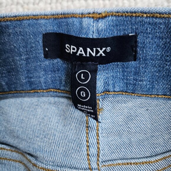 Spanx Flare Jeans Large L Pull-On Stretch Stonewashed Blue (10 / 12 ?) - Picture 2 of 13
